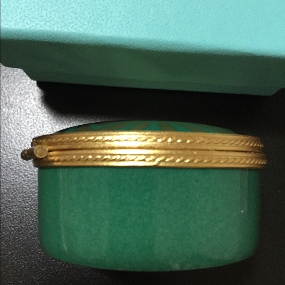 Tiffany & Co. Vintage 2002 Gold and Green Box - Picture 6 of 9